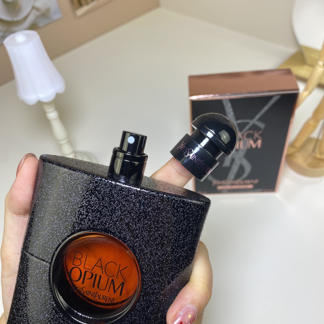 Saint Laurent perfume